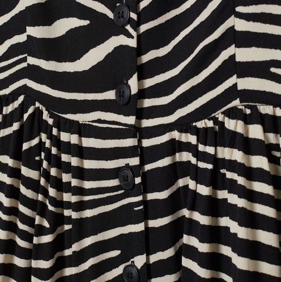 NWOT H&M midi dress 🦓 - Picture 2 of 8